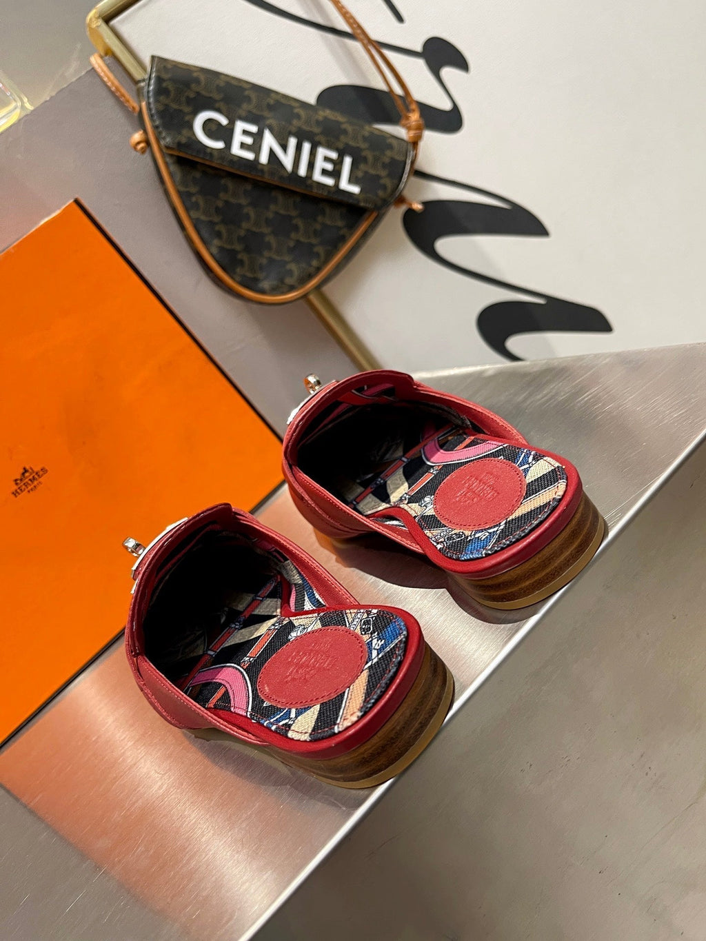 HERMES 0Z MULE RUBY CALFSKIN WITH PATTERN