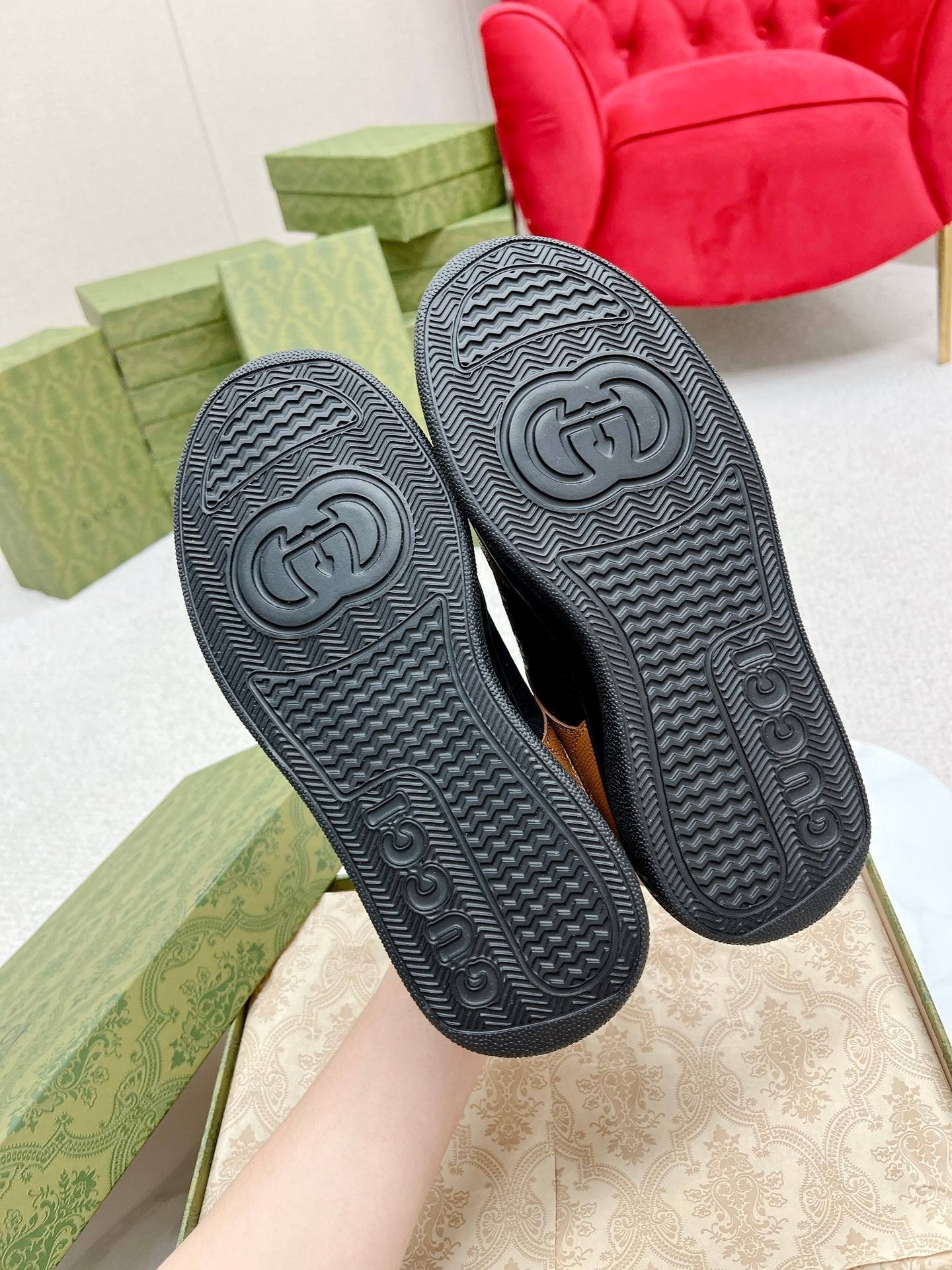 GUCCI TRAINER BLACK AND TAWNY CALFSKIN