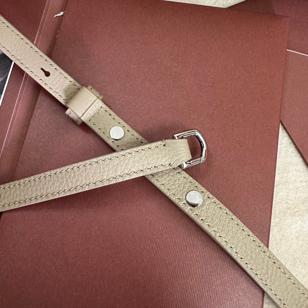 EXTRA POCKET L19 IN DESERT BROWN GRAINED CALFSKIN WITH SILVER HARDWARE