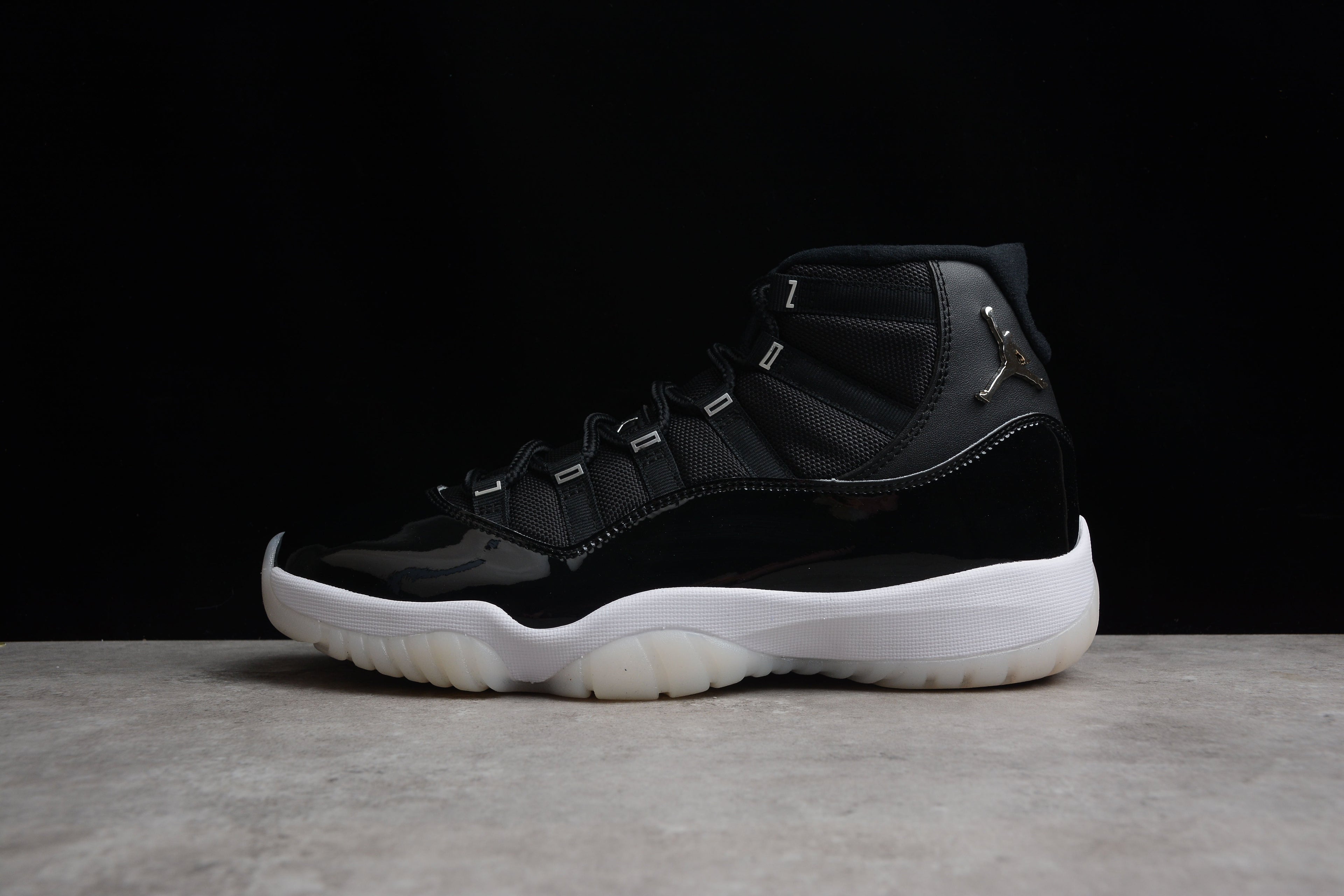Air Jordan 11 "Jubilee"