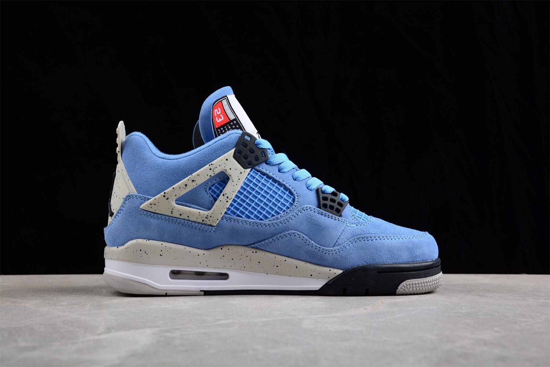 AJ 4 RETRO " UNIVERSITY BLUE"