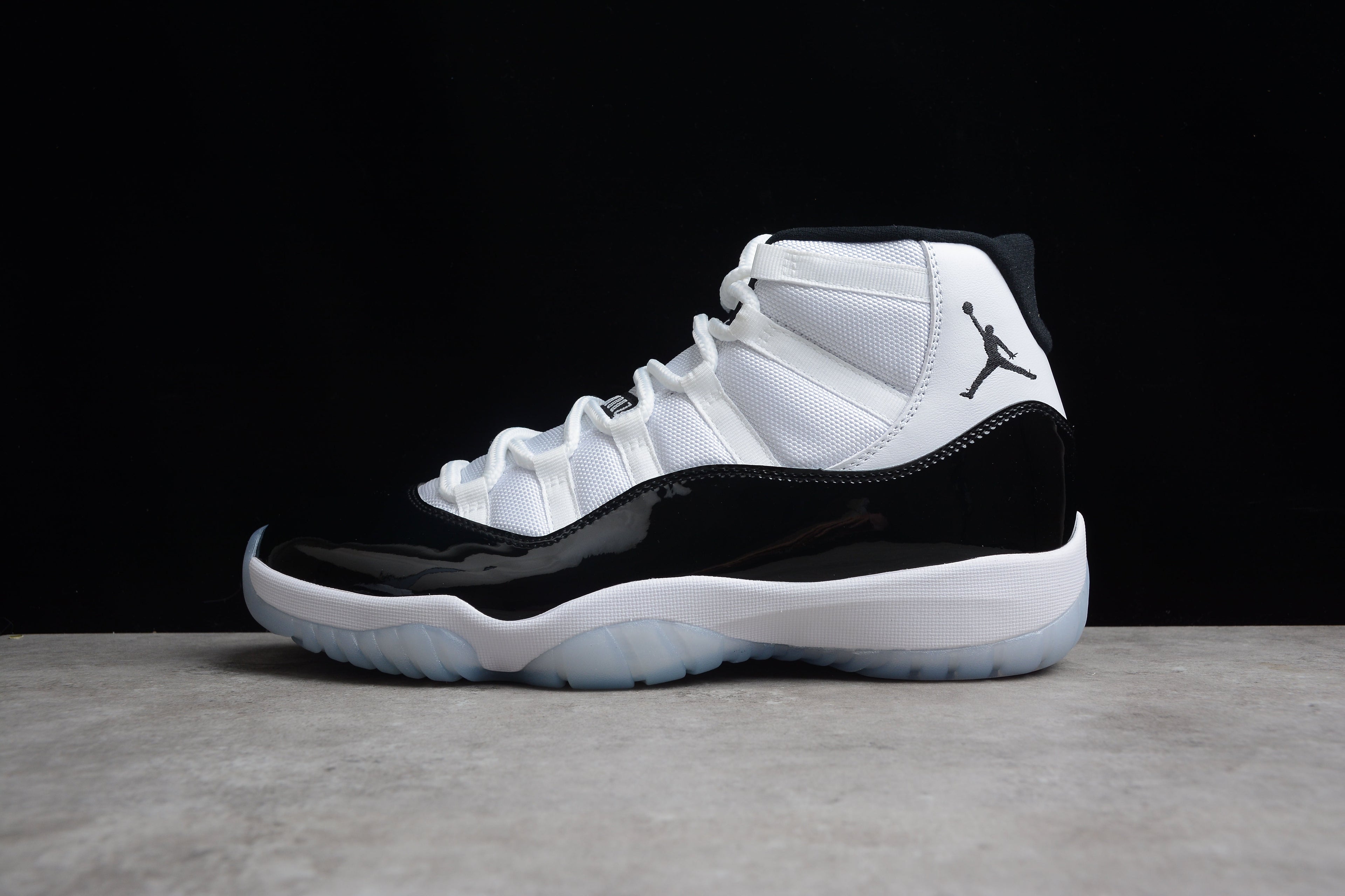 AJ 11 "Concord"