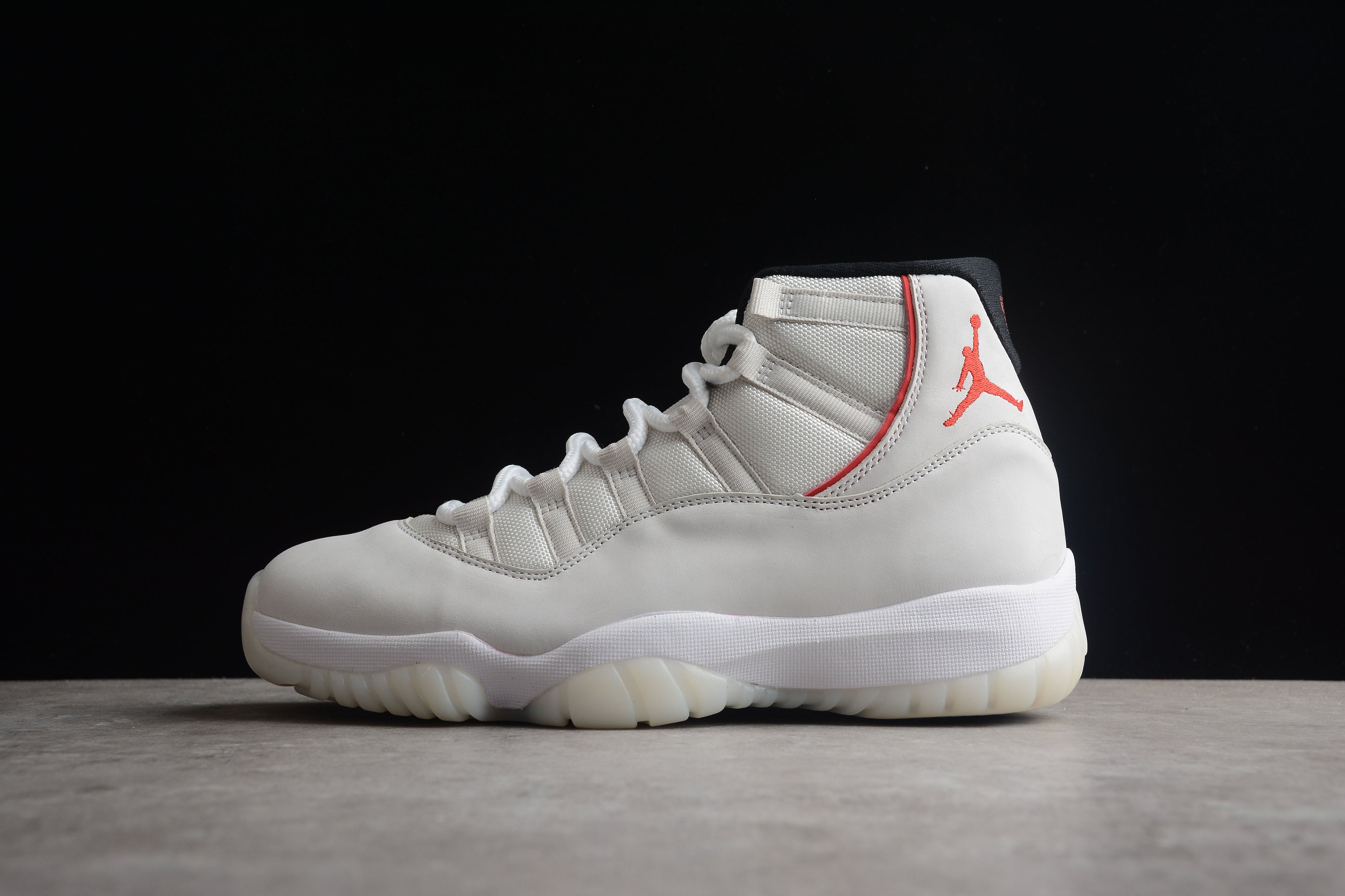 AJ 11 "Platinum Tint"