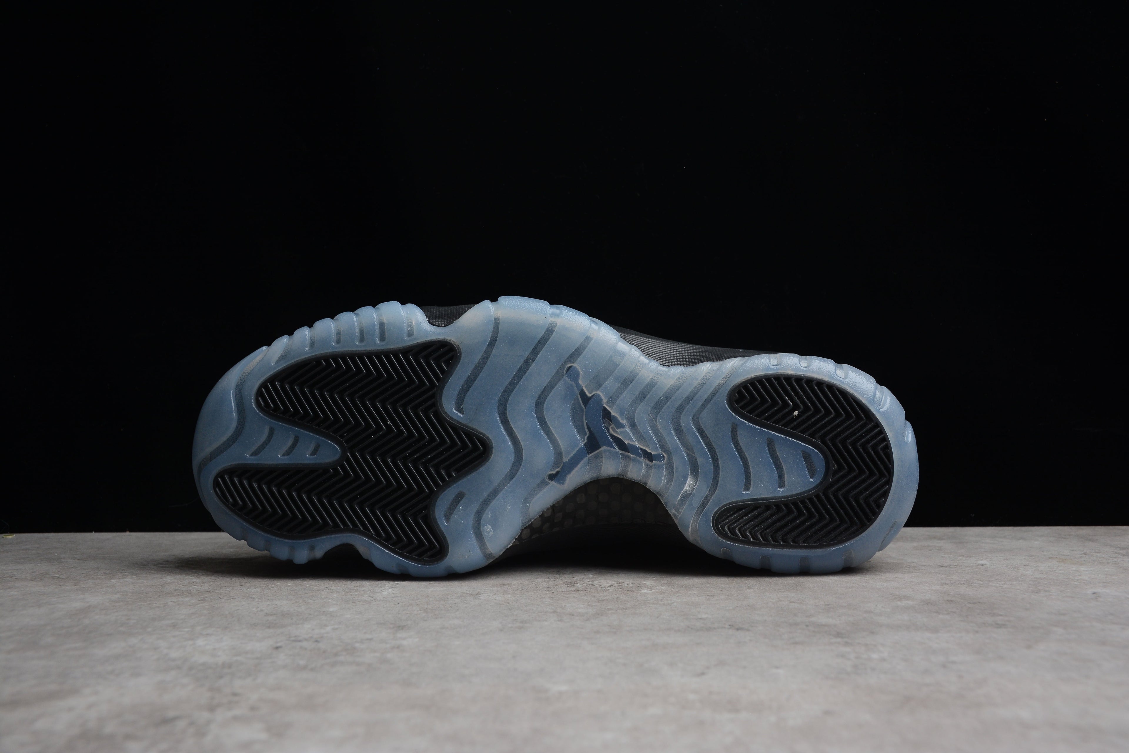 AJ 11 "Gamma Black"