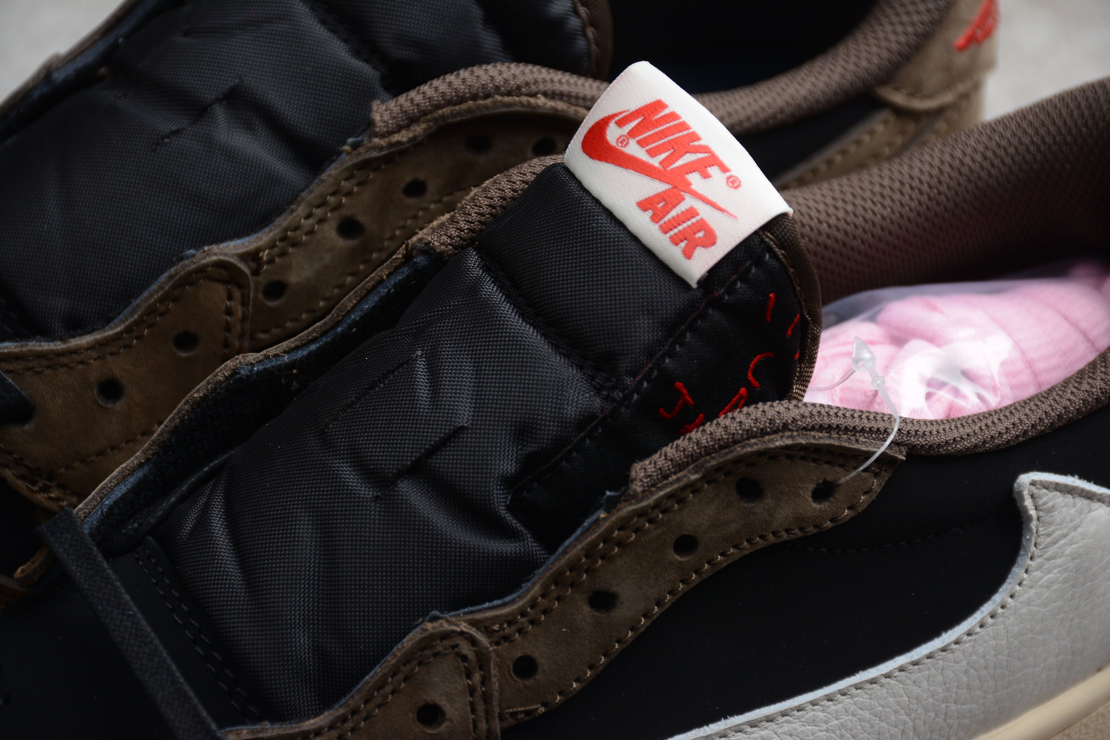 AJ 1 Retro Low OG SP Travis Scott Mocha