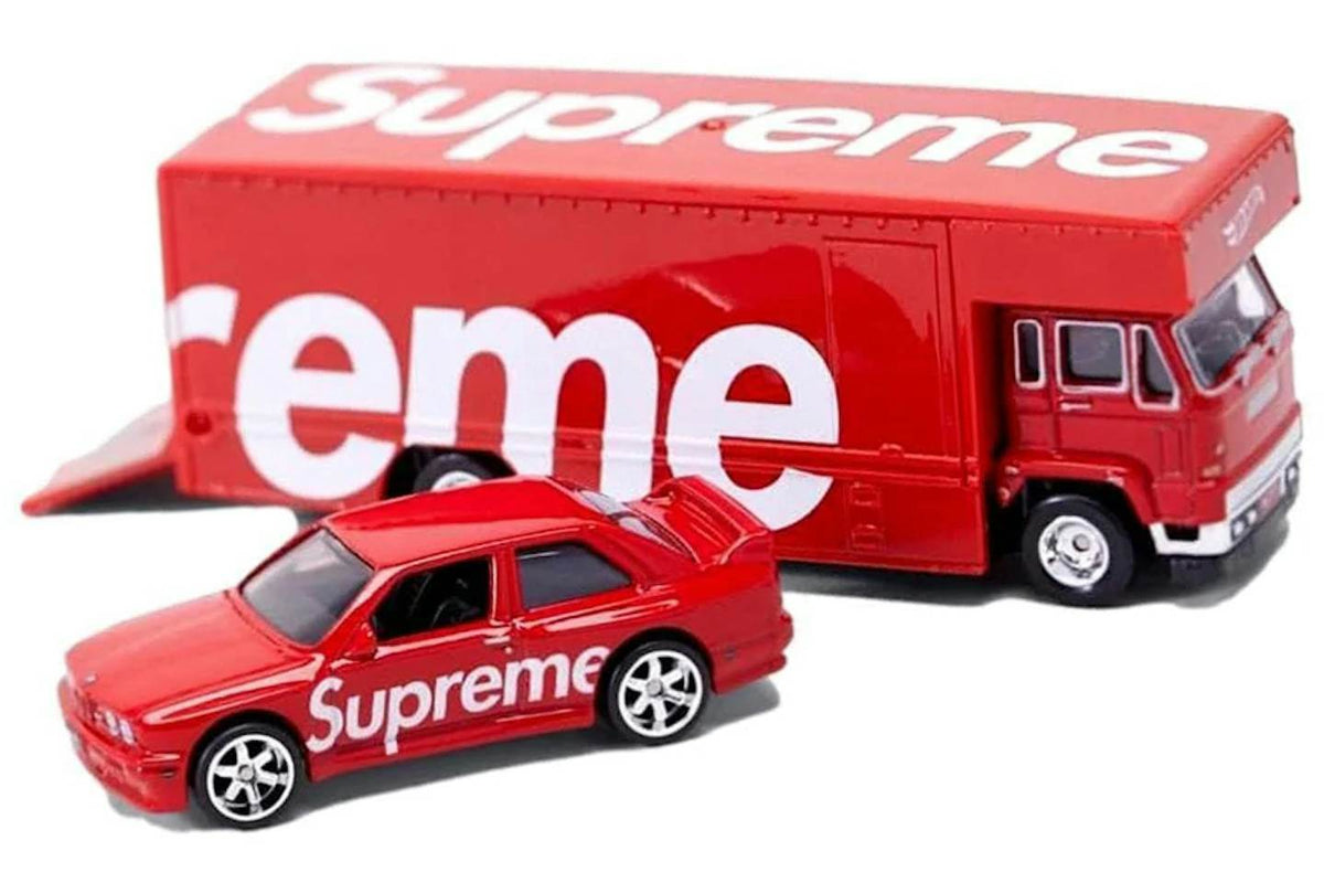 Supreme x Hot Wheels Fleet Flyer & 1992 BMW M3 Vehicle Set - Red