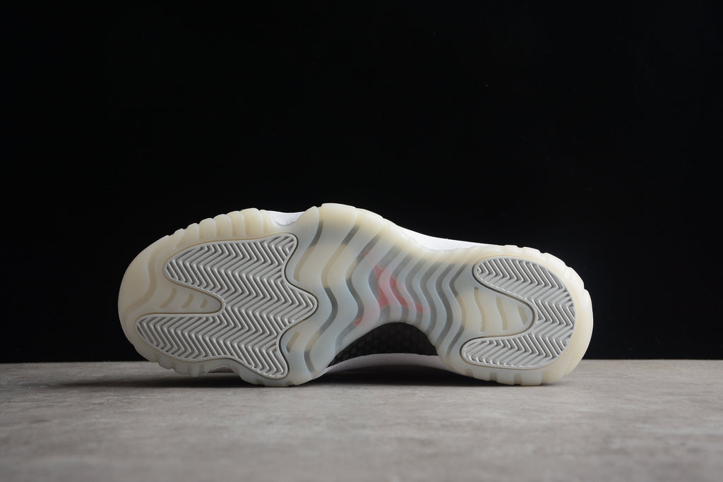 AJ 11 "Platinum Tint"