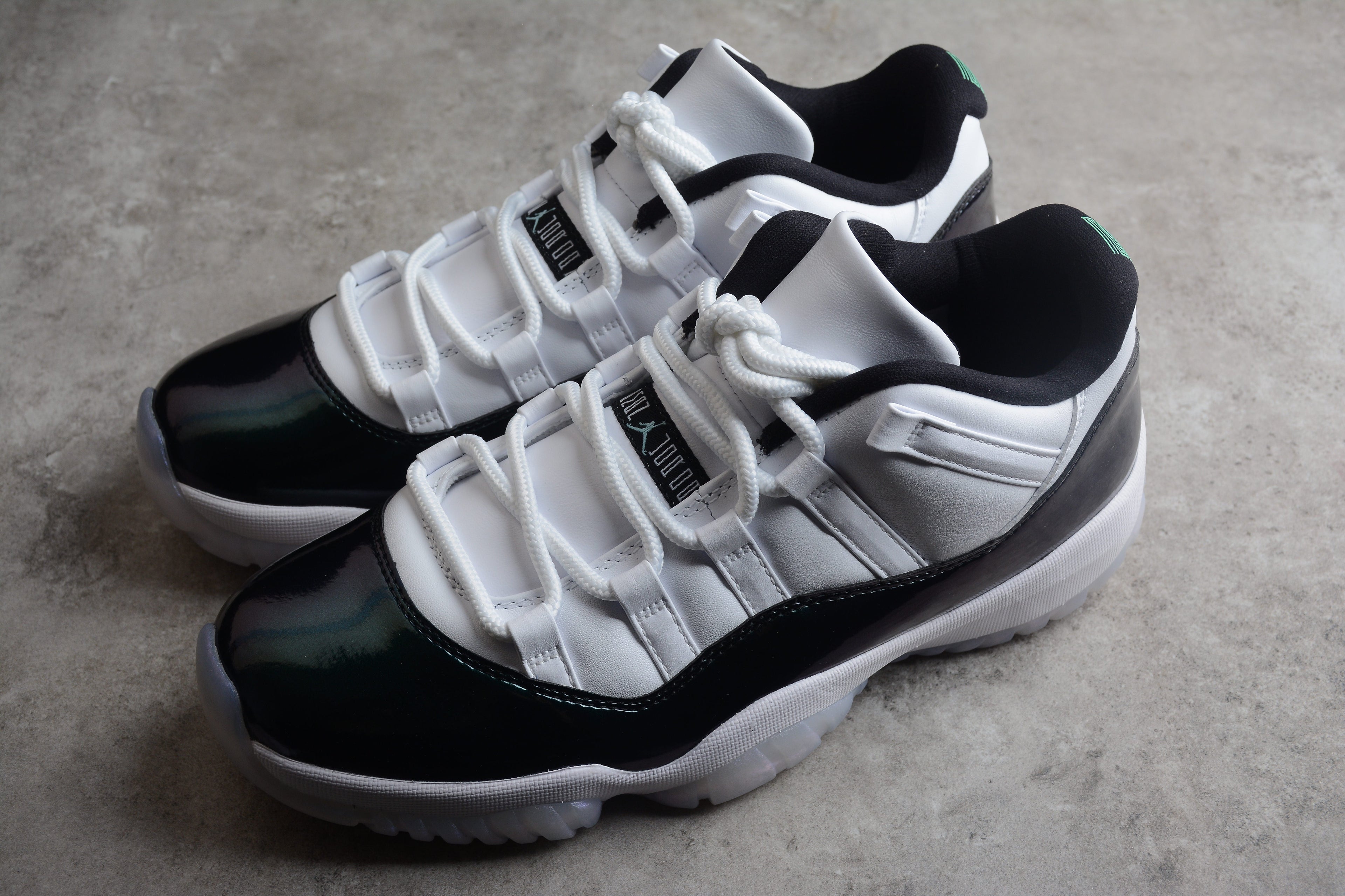 AJ 11 Low "Easter"