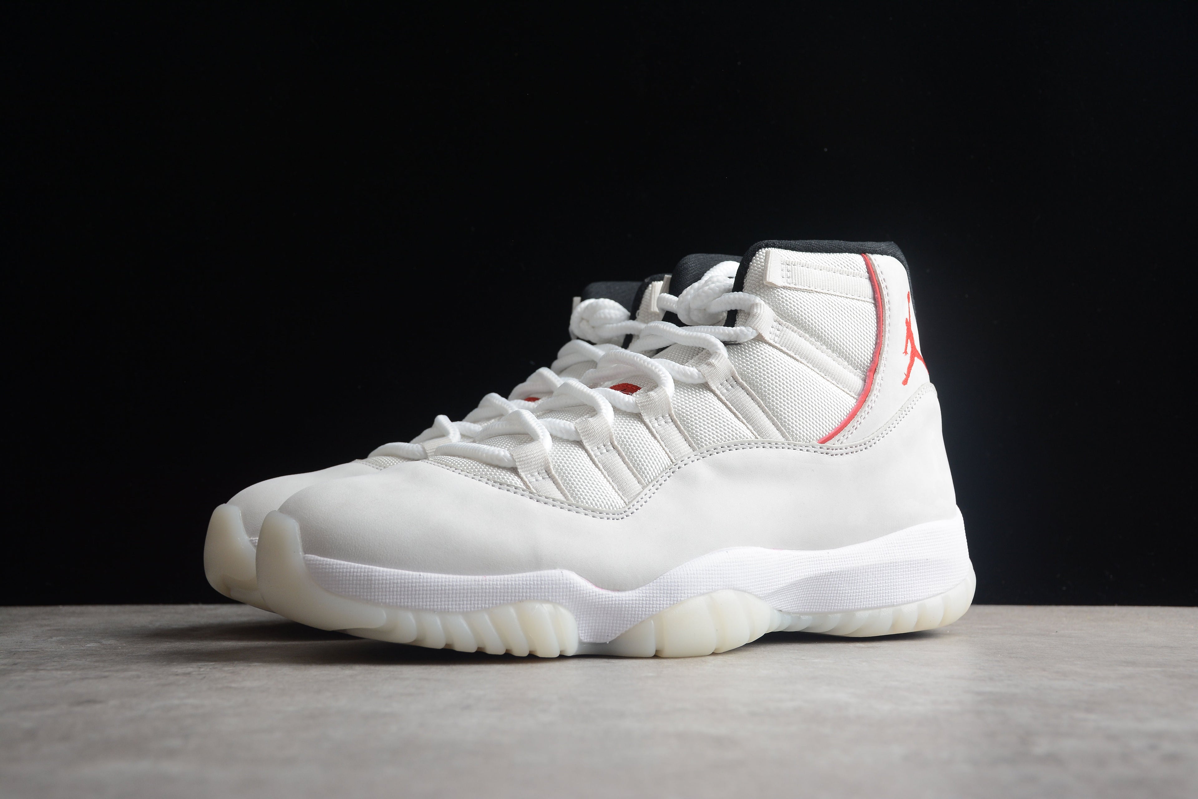AJ 11 "Platinum Tint"