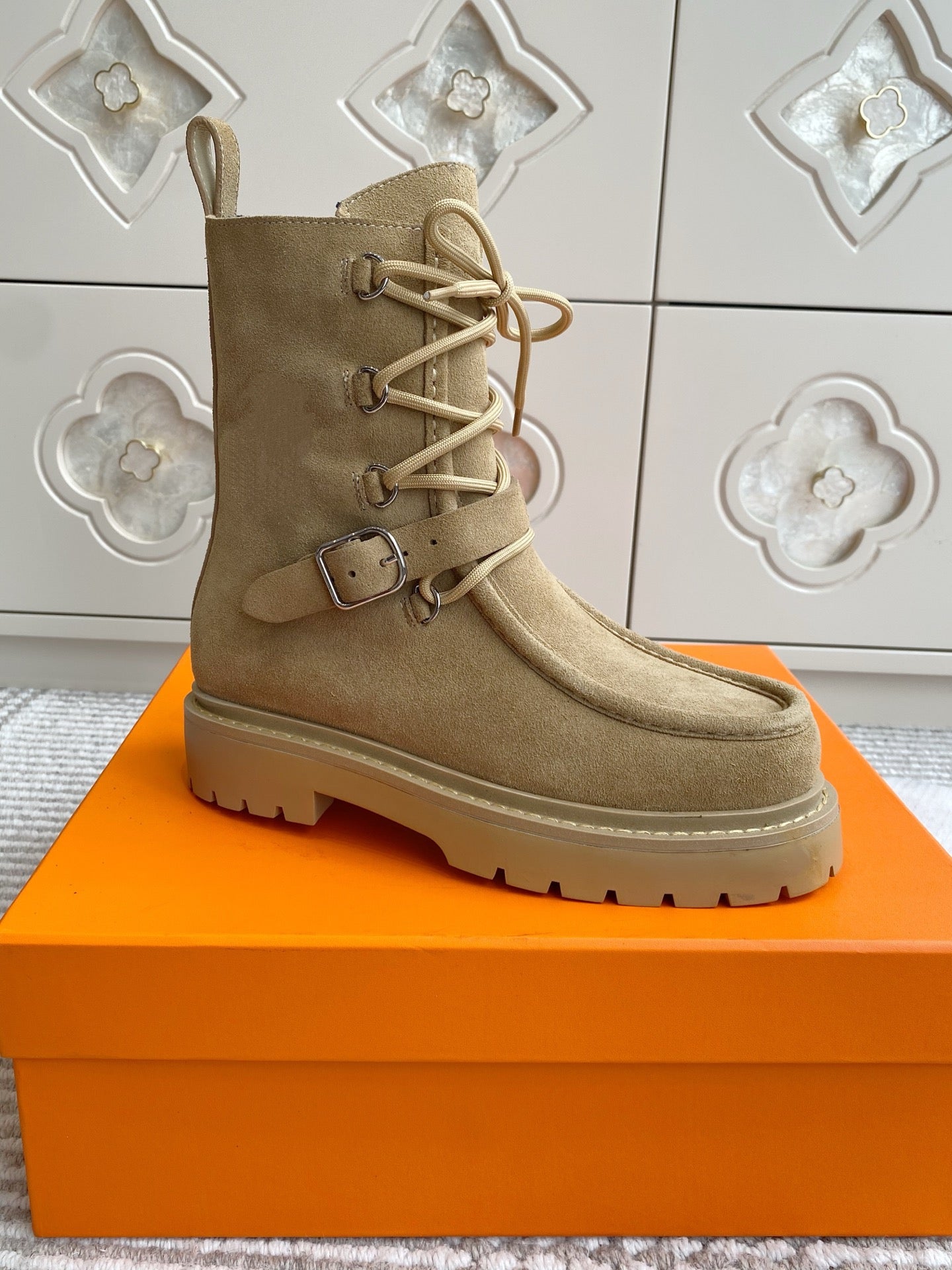 HERMES 25S ANKLE BOOTS IN WARM BEIGE GOLD SUEDE
