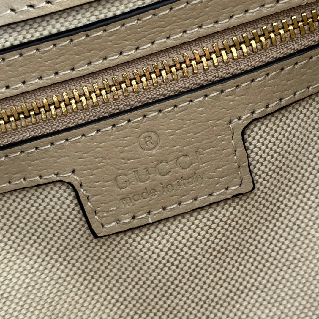 GUCCI 26S SHOULDER BAG 25 IN BEIGE COATED CANVAS