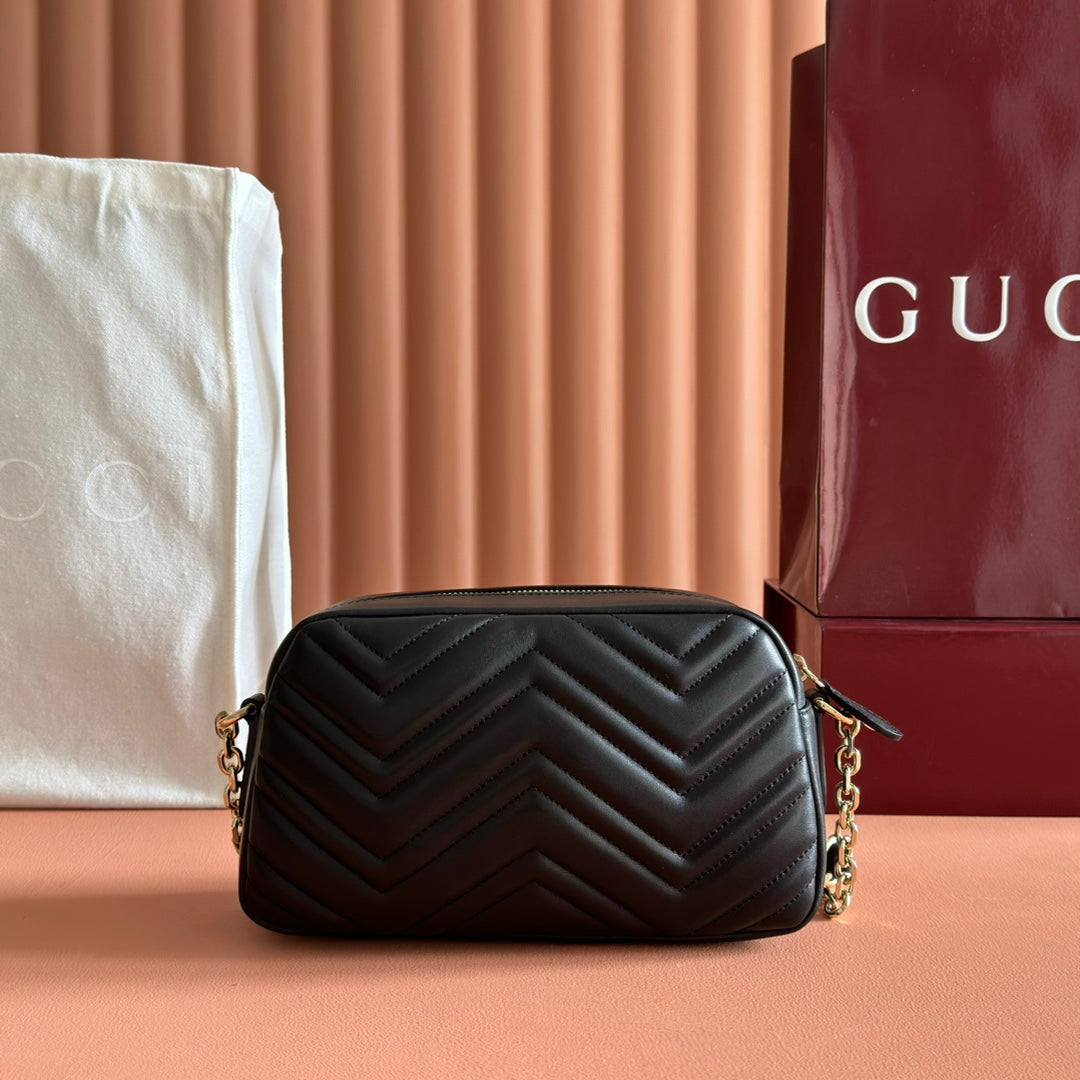 GUCCI 25S MARMONT BAG 24 IN BLACK CALFSKIN WITH GOLD HARDWARE