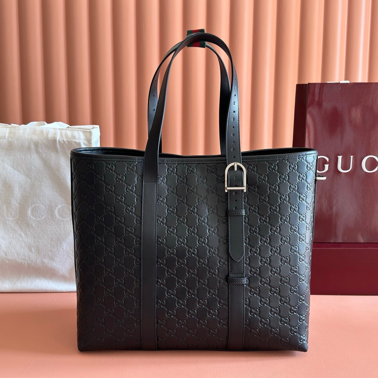 GUCCI 26S TOTE BAG 38 IN BLACK EMBOSSED CALFSKIN
