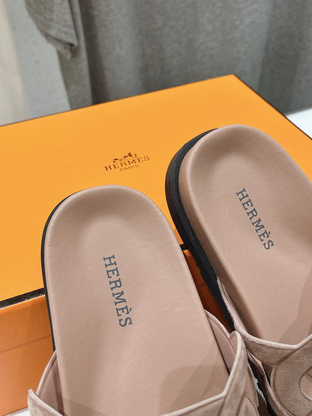 HERMES EXTRA SANDAL PASTEL PINK NUDE CALFSKIN