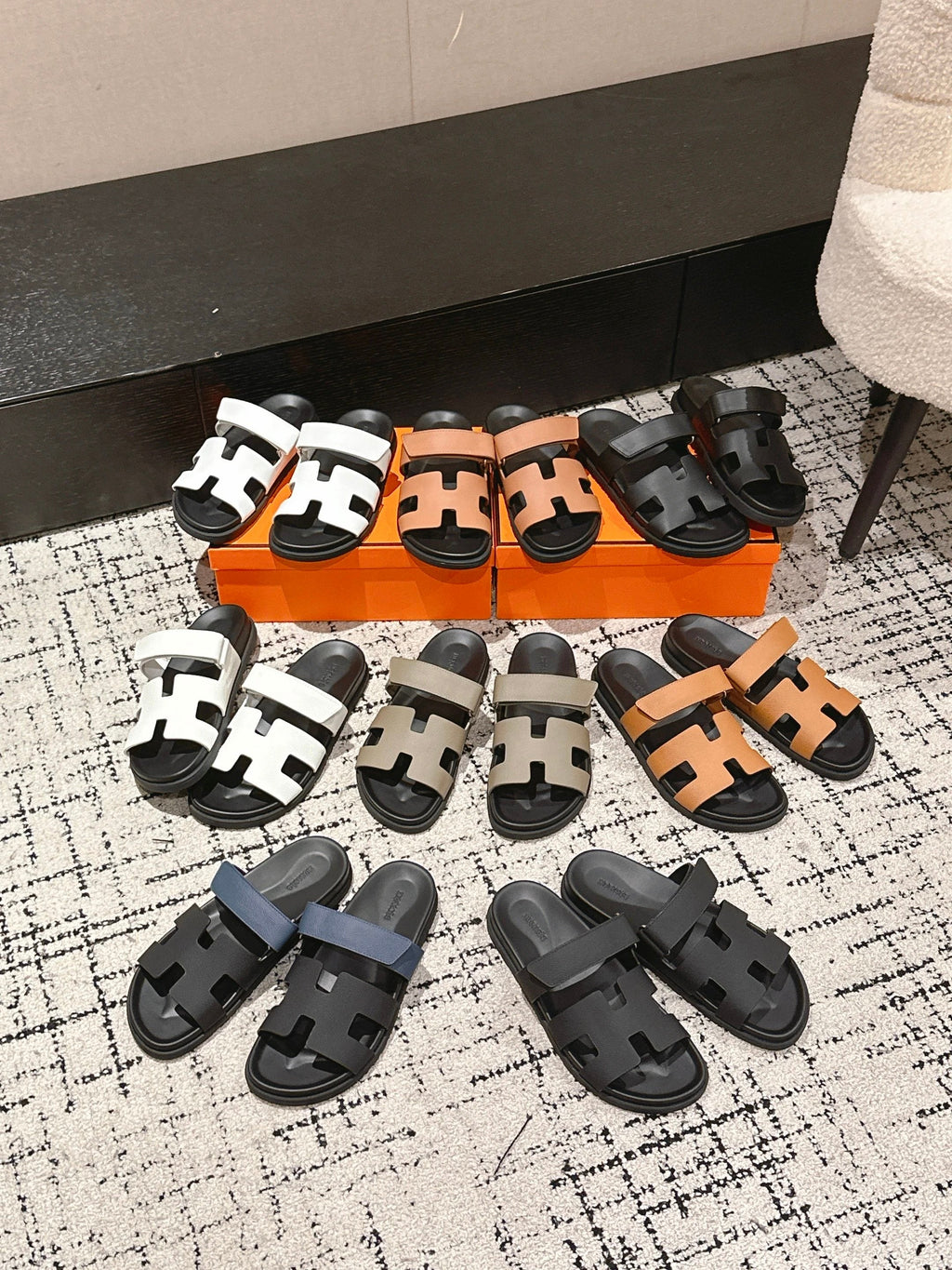 H Sandals